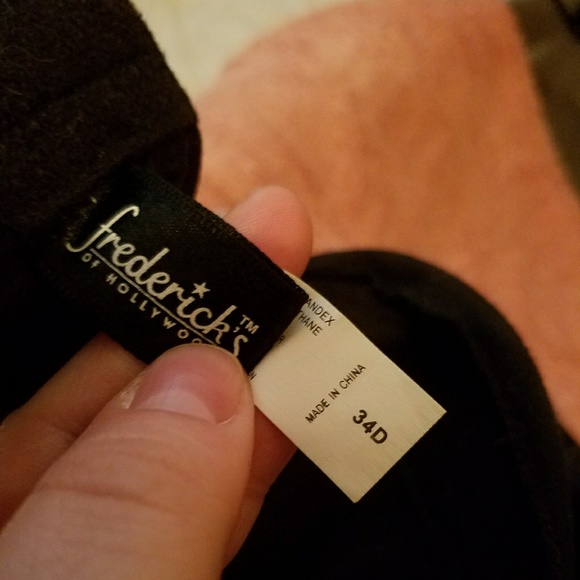 Sexy Fredrick of Hollywood bra - Picture 4 of 4